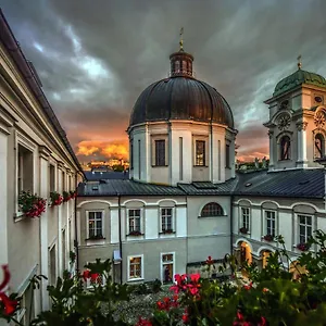https://gastehaus-im-priesterseminar-salzburg.saalbachhinterglemmhotels.com