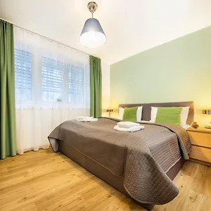 Jimmy's Siena Apartahotel
