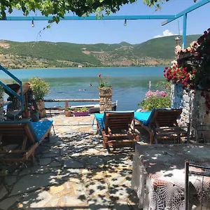 rezervați aici