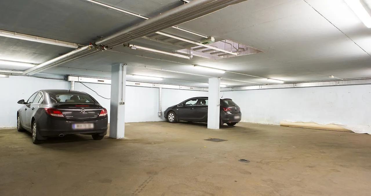 Residenz Donaucity Вена 3*,