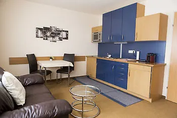 Residenz Donaucity Viena 3*,